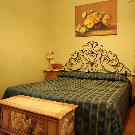Hotel Centrale 2*
