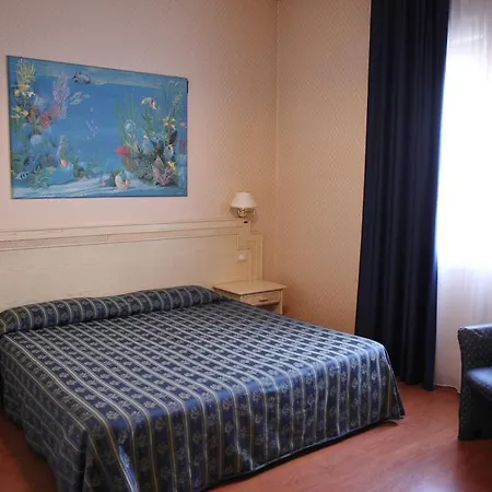 Hotel Centrale 2*