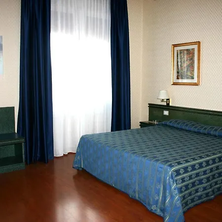 Hotel Centrale Hotel 2*